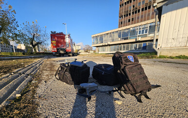 FOTO Pogledajte ako su se dronovima pregledavali ostaci zgrade Vjesnika