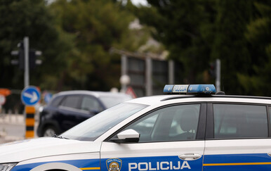 Policija u Splitu, ilustracija