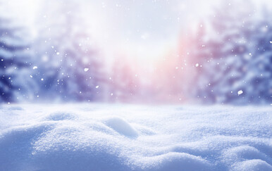 Kako se piše: snježan ili sniježan