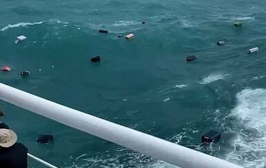 Prtljaga s broda završila u moru