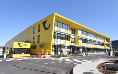 Zgrada Hrvatske pošte u Kukljanovu