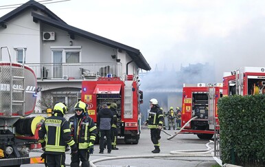 Požar skladišta guma u Sesvetama - 4