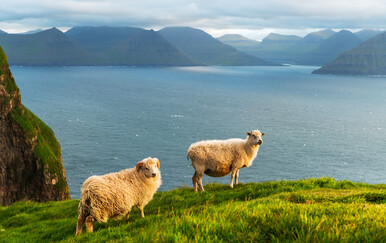 Kako se piše: Farski Otoci ili Farski otoci