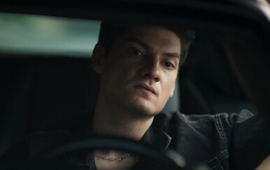 Skrivena sudbina: Nije ni svjesna u što se upušta time što mu vjeruje