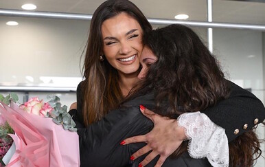 Laura Gnjatović - 1