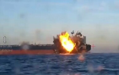 Pogođeni ruski tankeri