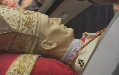 Ispraćaj relikvija A. Stepinca - 1