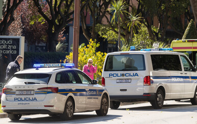 Muškarac s nožem upao u trgovinu u Puli