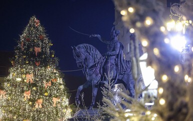 Je li božićna groznica uhvatila poznate Hrvate i tko je zbog ukrasa zapalio svoj stan?