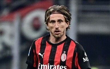 Nogometaši Milana slavili su 1:0 protiv Lazija u 13. kolu Serie A