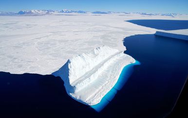 Operation IceBerg (Foto: NASA/Chris Larsen)