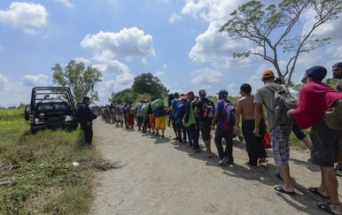 Južnoamerički migranti putuju prema SAD-u (Foto: AFP) - 3