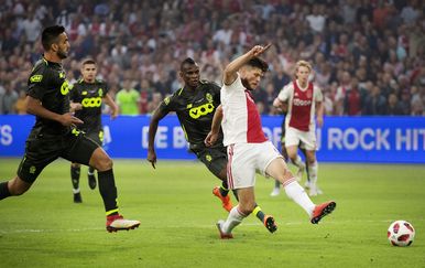 Ajax - Standard Liege (Foto: AFP)