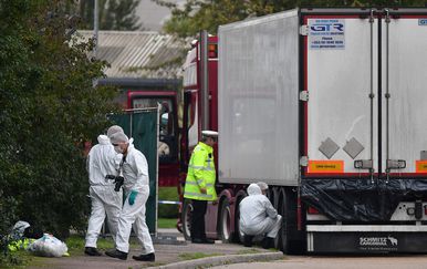 Kamion u kojem je kod Londona pronađeno 39 tijela (Foto: AFP) - 3