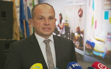 Siniša Hajdaš Dončić, saborski zastupnik (SDP) - 2