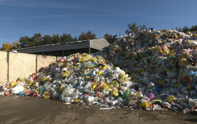 Građani u plastiku bacaju doslovno bilo što - 2