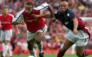 Thierry Henry i Mikael Silvestre