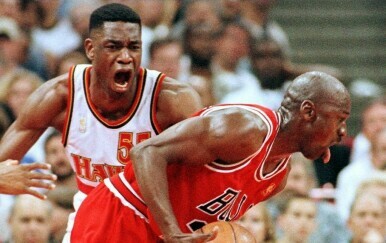 Dikembe Mutombo i Michael Jordan