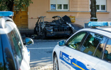 Obavljen očevid izgorenog automobila