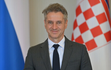 Robert Golob