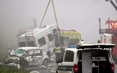 Teška prometna nesreća na A6 - 12