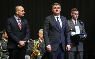 Ministar obrane Ivan Anušić i predsjednik Republike Zoran Milanović