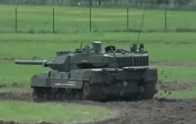 Tenk Leopard 2A8