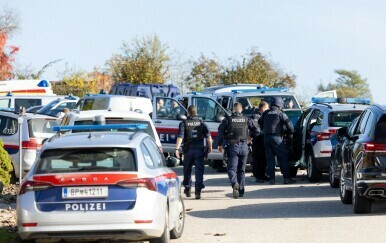 Austrijska policija traži naoružanog ubojicu