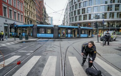 Tramvaj se zabio u trgovinu u središtu Osla - 5