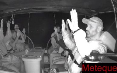 Vojska presrela flotilu za Gazu - 1