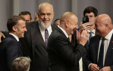 Edi Rama, Emmanuel Macron i Ilham Aliyev