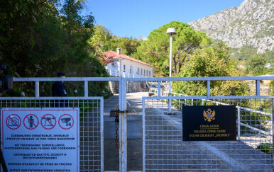 Polaganje vijenaca u logoru Morinj 2024.