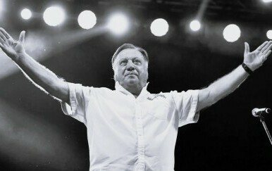 Umro je Halid Bešlić