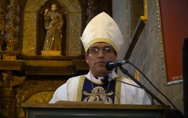 Peru: Biskup optužen da je imao 17 ljubavnica