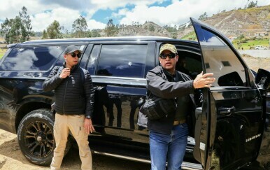 Ekvador: Pet osoba uhićeno nakon napada na automobil predsjednika Noboe - 3