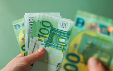 Od sutra vrijede nova pravila: tko sve može dobiti vaučer za struju i plin