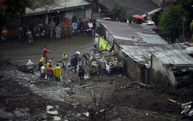 Poplave i odroni u Meksiku