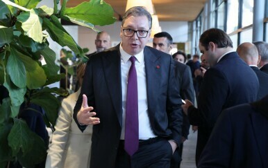 Vučić bijesan zbog turske isporuke borbenih bespilotnih letjelica Kosovu