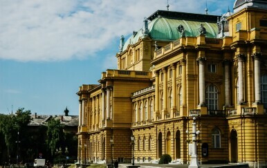 Slava umjetnosti: Franc Jozef svečano otvorio HNK u Zagrebu - srebrnim čekićem