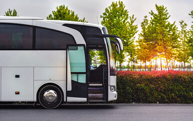 Prazan autobus, ilustracija