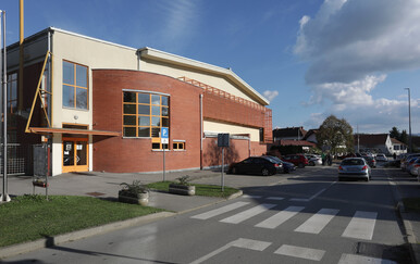 Policija ispred škole u Bedekovčini - 4