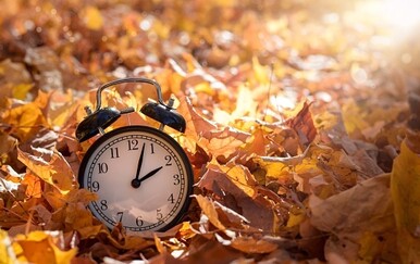 Pomicanje sata, ilustracija