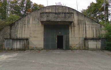 Bivša vojarna u Čerkezovcu