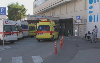 Trovanje na bazenima na Poljudu - 1