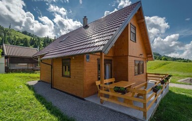Drvena, topla i neodoljivo šarmantna: Kuća za odmor i uživanje u ljepotama Gorskog kotara