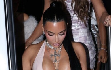 Kim Kardashian - 6
