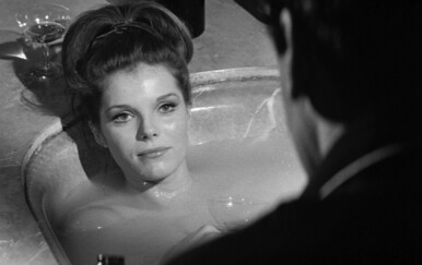 Preminula je Samantha Eggar
