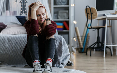 Zabrinuta žena, ilustracija