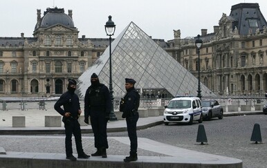 Opljačkan muzej Louvre - 4