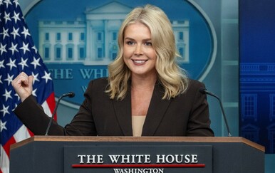 Novinar Trumpovu glasnogovornicu pitao tko je izabrao Budimpeštu za sastanak s Putinom, ona odgovorila: "Tvoja mama"